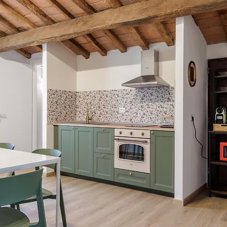 Casa Dei Bertoldi - 2 Bedrooms In Historic Center Modena