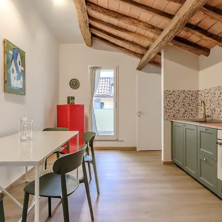 Casa Dei Bertoldi - 2 Bedrooms In Historic Center Modena